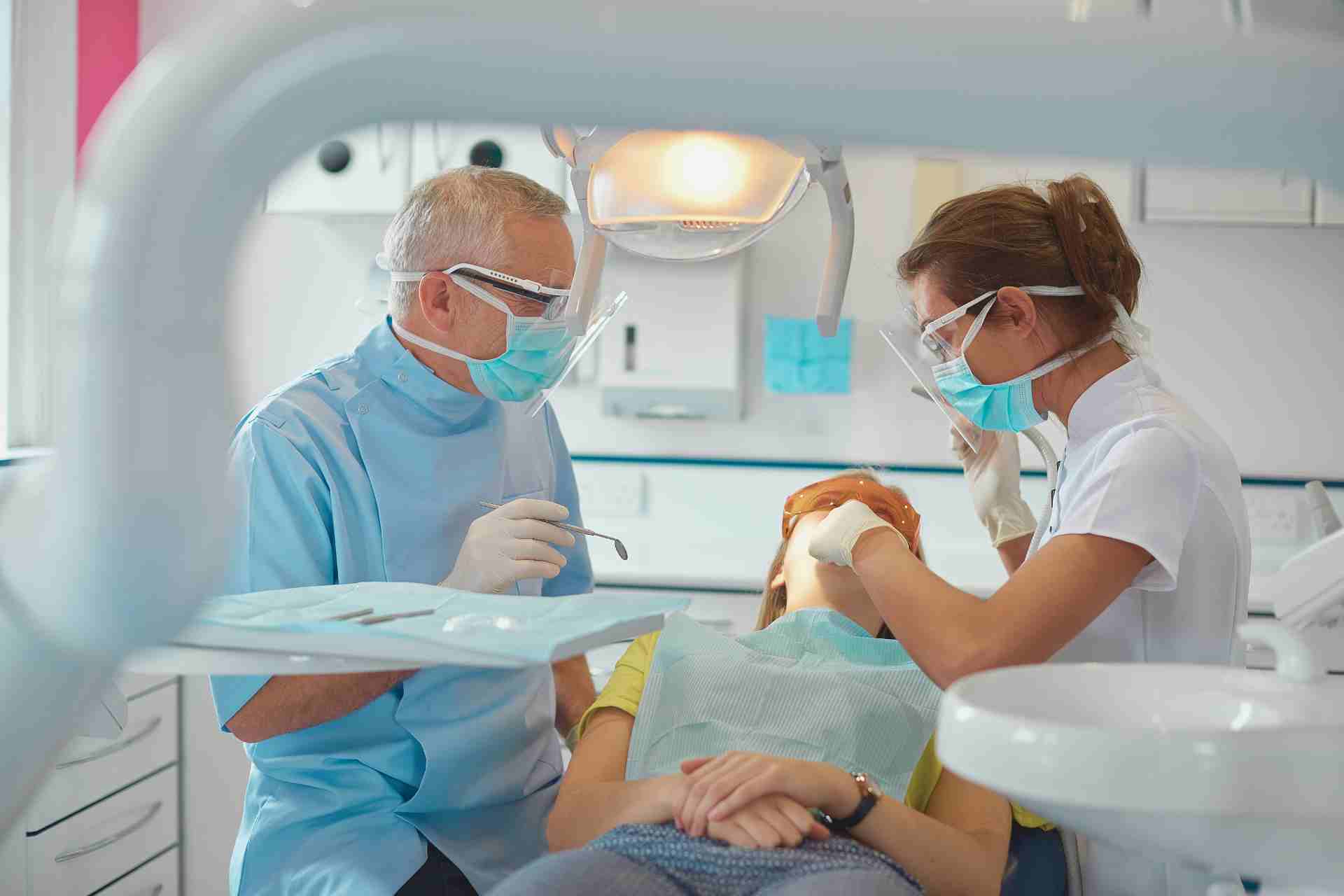 Dentist in Maywood, CA